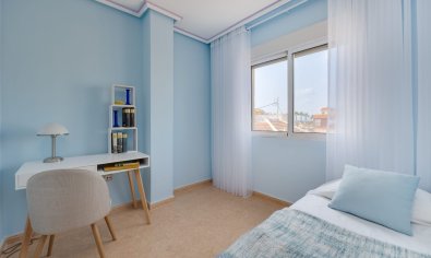Reventa - Apartamento / piso -
Jacarilla