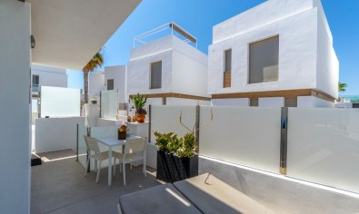 Bestaande bouw - Villa -
Orihuela Costa - Villamartín
