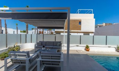 Bestaande bouw - Villa -
Orihuela Costa - Villamartín