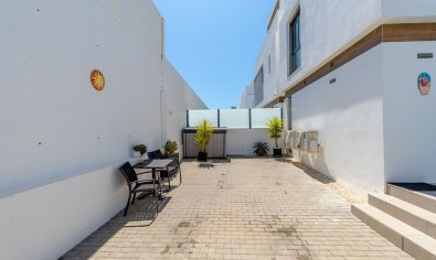 Bestaande bouw - Villa -
Orihuela Costa - Villamartín