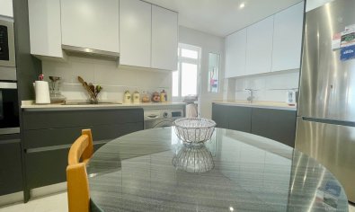 Bestaande bouw - Appartement -
Torrevieja - Playa del Cura