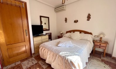 Bestaande bouw - Herenhuis -
Orihuela Costa - La Zenia