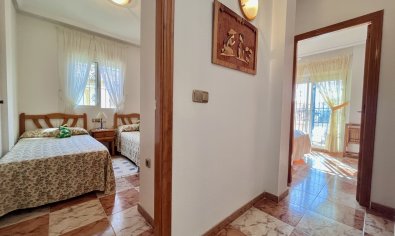 Bestaande bouw - Herenhuis -
Orihuela Costa - La Zenia