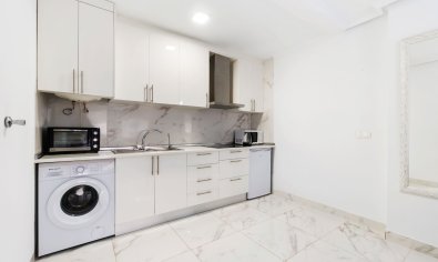 Bestaande bouw - Appartement -
Torrevieja - Centro