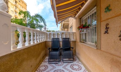 Bestaande bouw - Appartement -
Torrevieja - Centro