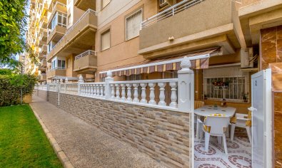 Bestaande bouw - Appartement -
Torrevieja - Centro