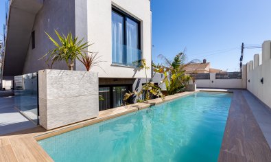 Nieuwbouw Woningen - Villa -
La Mata