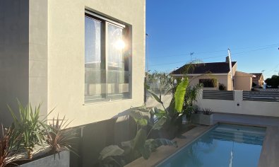 Nieuwbouw Woningen - Villa -
La Mata