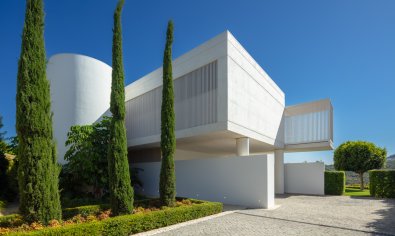 Nieuwbouw Woningen - Villa -
Casares