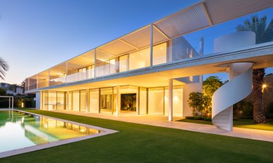 Nieuwbouw Woningen - Villa -
Casares