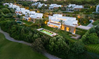Nieuwbouw Woningen - Villa -
Casares
