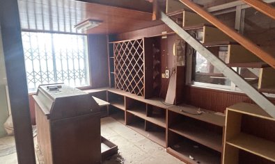 Resale - Commercial (6) -
Jacarilla