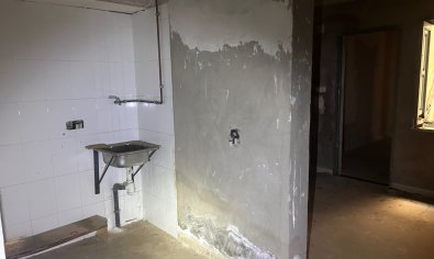 Resale - Commercial (6) -
Jacarilla