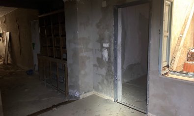 Resale - Commercial (6) -
Jacarilla