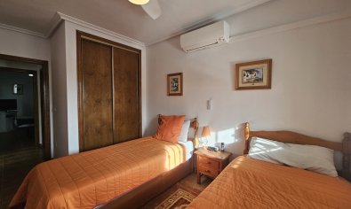 Bestaande bouw - Bungalow -
Orihuela Costa - La Zenia