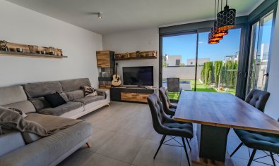 Reventa - Villa /Adosado -
Benijófar - Benijofar