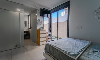 Reventa - Villa /Adosado -
Benijófar - Benijofar