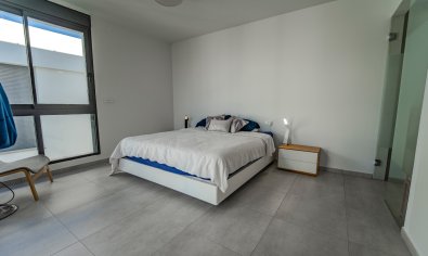 Reventa - Villa /Adosado -
Benijófar - Benijofar