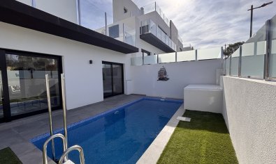 Resale - Villa -
Villamartín - Villamartin
