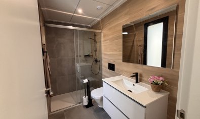 Resale - Villa -
Villamartín - Villamartin