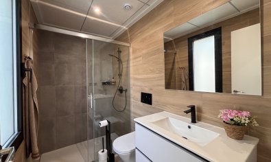 Resale - Villa -
Villamartín - Villamartin