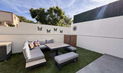 Resale - Villa -
Villamartín - Villamartin