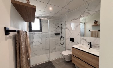 Resale - Villa -
Villamartín - Villamartin