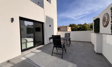 Resale - Villa -
Villamartín - Villamartin