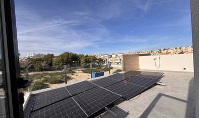 Resale - Villa -
Villamartín - Villamartin