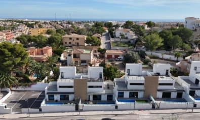 Resale - Villa -
Villamartín - Villamartin