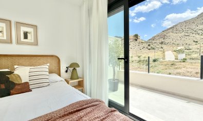 Obra nueva - Bungalow - Solarium -
Cox