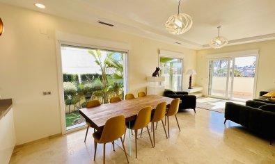 Bestaande bouw - Villa -
Orihuela Costa - La Zenia