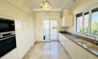 Bestaande bouw - Villa -
Orihuela Costa - La Zenia