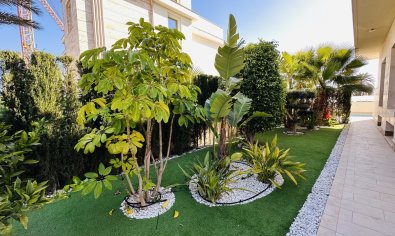 Bestaande bouw - Villa -
Orihuela Costa - La Zenia