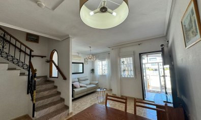 Te koop 3-Slaapkamer rijtjeswoning in Sol Golf, Orihuela Costa