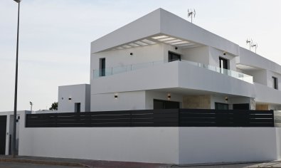 Obra nueva - Villa /Adosado -
Dolores