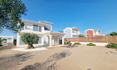 New Build - Villa -
Purias