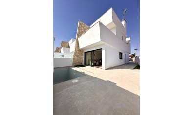 New Build - Villa / Semi-detached -
San Javier