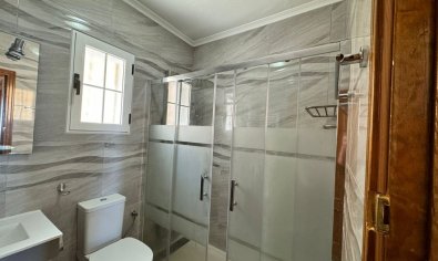 Te koop 3-Slaapkamer rijtjeswoning in Sol Golf, Orihuela Costa