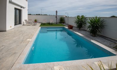 Obra nueva - Villa -
Pinar de Campoverde