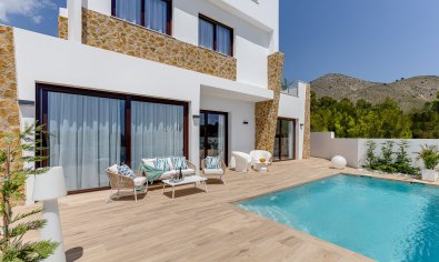 Obra nueva - Villa -
Finestrat