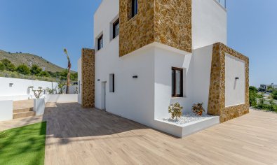 Obra nueva - Villa -
Finestrat