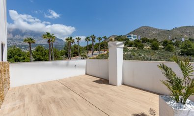 Obra nueva - Villa -
Finestrat