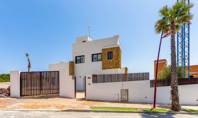 Obra nueva - Villa -
Finestrat