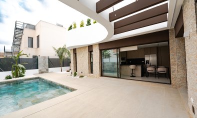 New Build - Villa -
Heredades