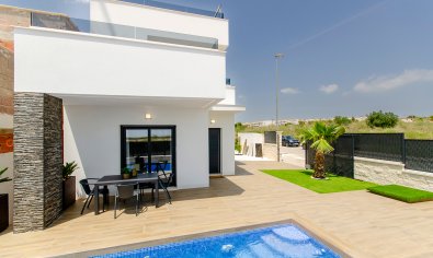 Obra nueva - Villa -
Orihuela Costa