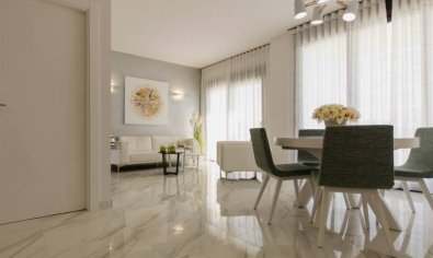 Obra nueva - Villa -
Orihuela Costa