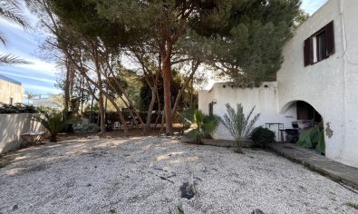 Resale - Villa -
Cabo Roig