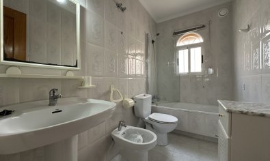 Reventa - Duplex -
La Mata