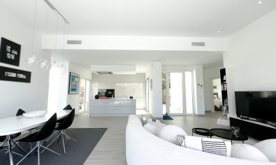 Bestaande bouw - Villa -
Dehesa De Campoamor - Las Colinas Golf Resort